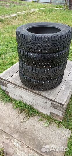 Viatti Brina Nordico V-522 185/65 R15 88T