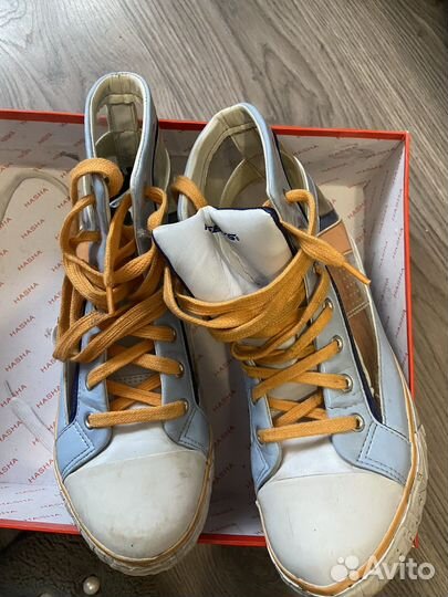 Роликовые кроссовки heelys