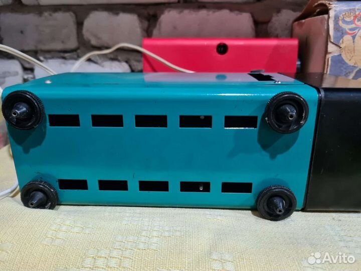 Фильмоскоп Ф75-1м диапроектор СССР с диафильмами