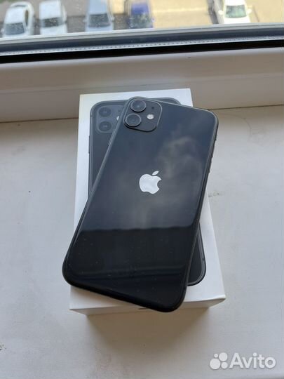 iPhone 11, 64 ГБ