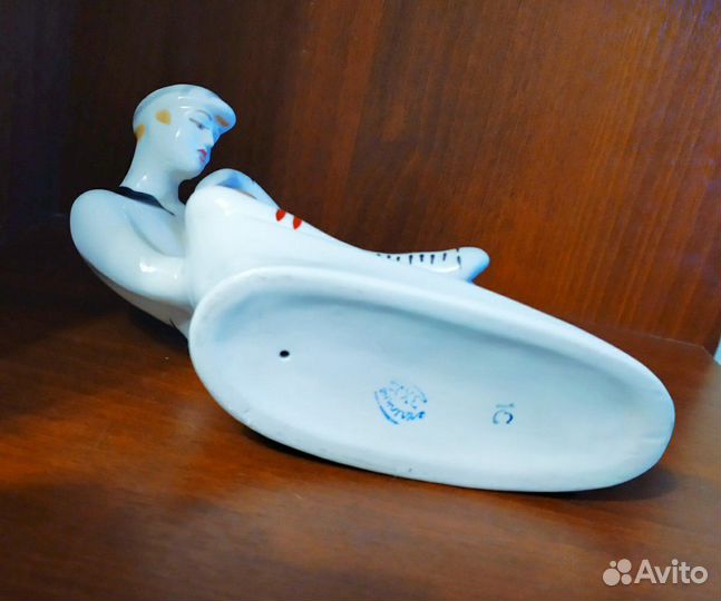 Фарфоровая статуэтка Вратарь, Полонное, зкх