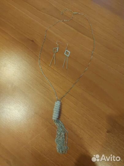 Подвеска с серьгами