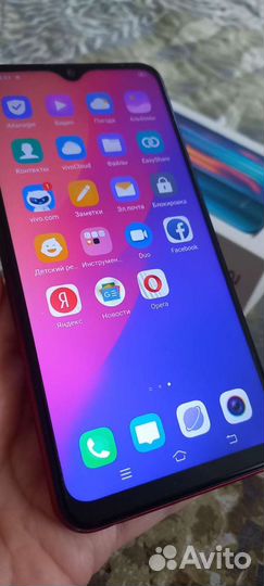 Телефон vivo Y12