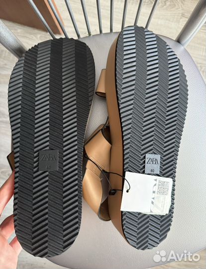 Сандалии Zara новые
