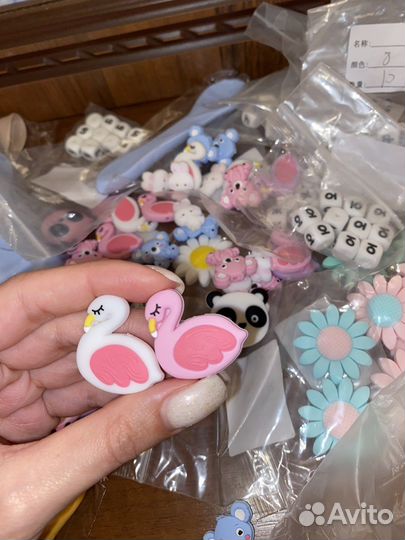 Именные держатели для пустышек