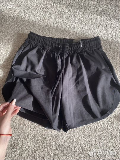 Шорты спортивные женские