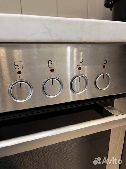 Духовой шкаф и варочная панель Bosh