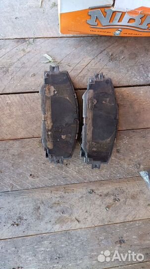 Тормозные передние колодки Rav4, 2014