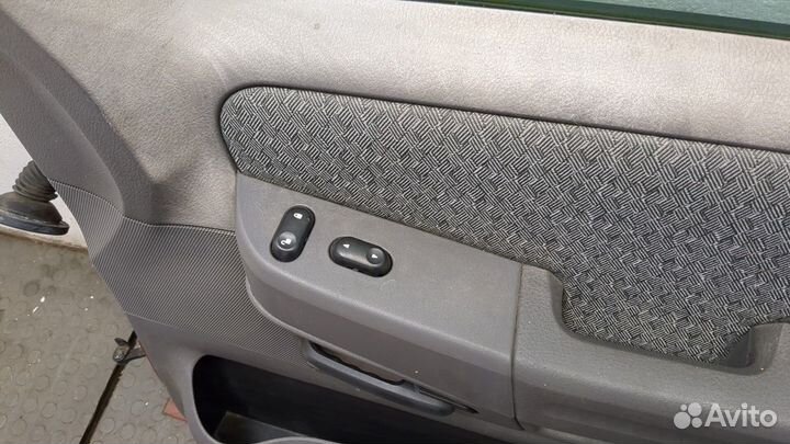 Дверь правая передняя Ford Explorer