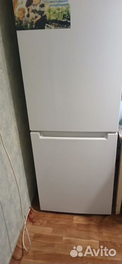 Холодильник бу indesit