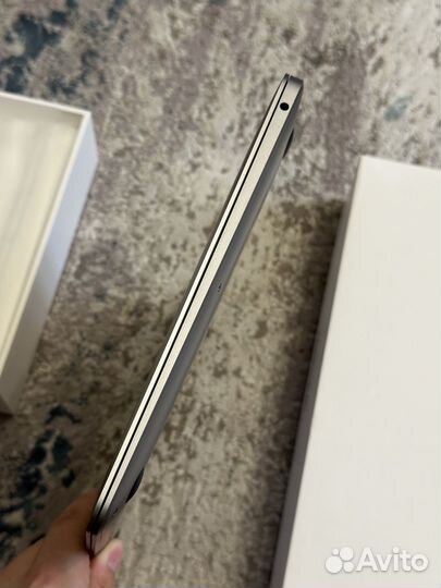 Apple MacBook air m1 8/256