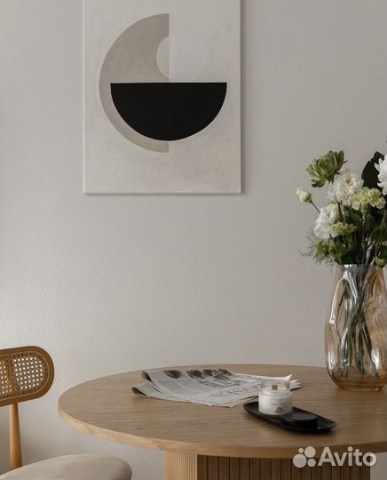 Круглый кухонный стол