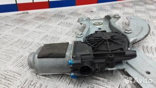 Стеклоподъемник задний левый nissan note E11 (93D3