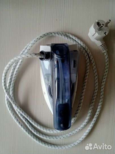 Утюг Ровента дорожный