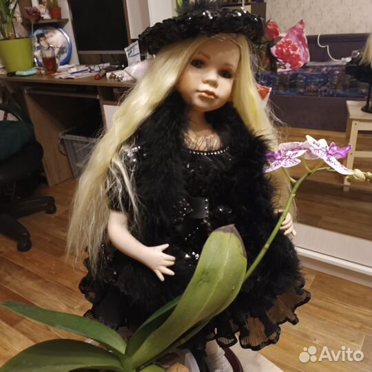 Куколка фарфор