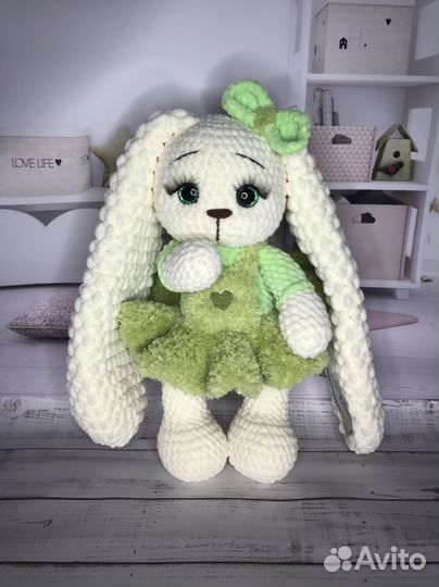 Вязаный заяц