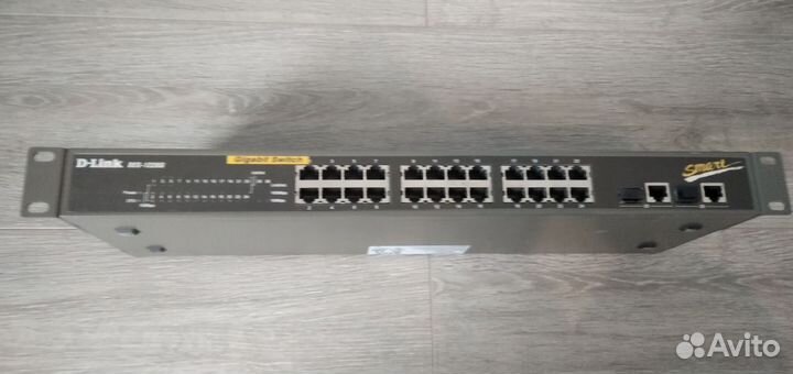 Продам smart switch D-Link DES-1226G