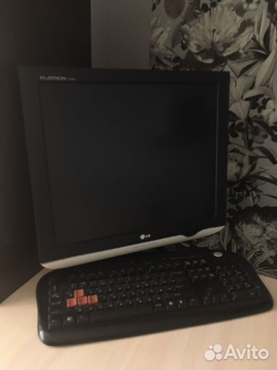 Монитор LG