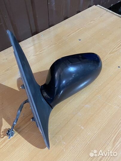 Зеркало левое nissan almera classic B10