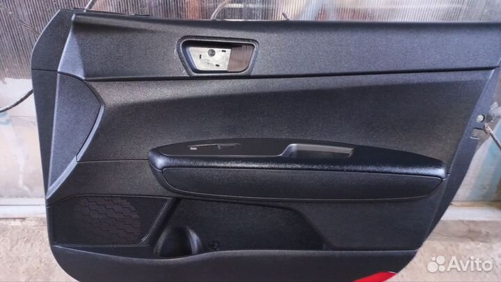 Дверная обшивка передняя правая Kia Optima
