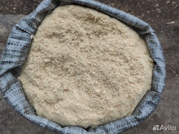 Опилки в мешках