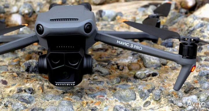 Беспилотник DJI Mavic 3 Pro
