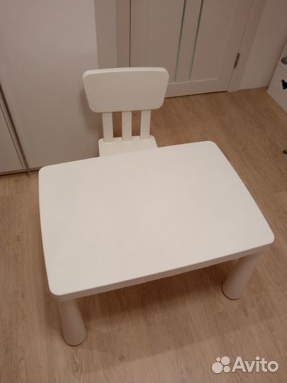 Детский стол и стульчик