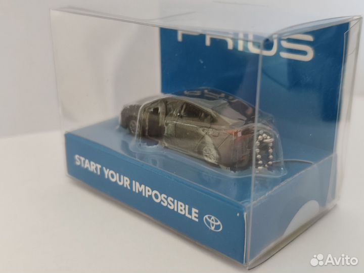 Брелок Toyota Prius 1:64