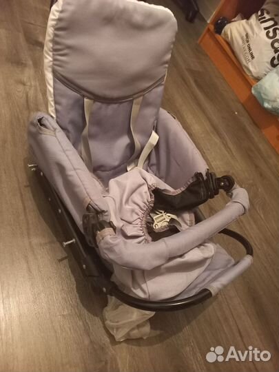 Детская прогулочная легкая коляска