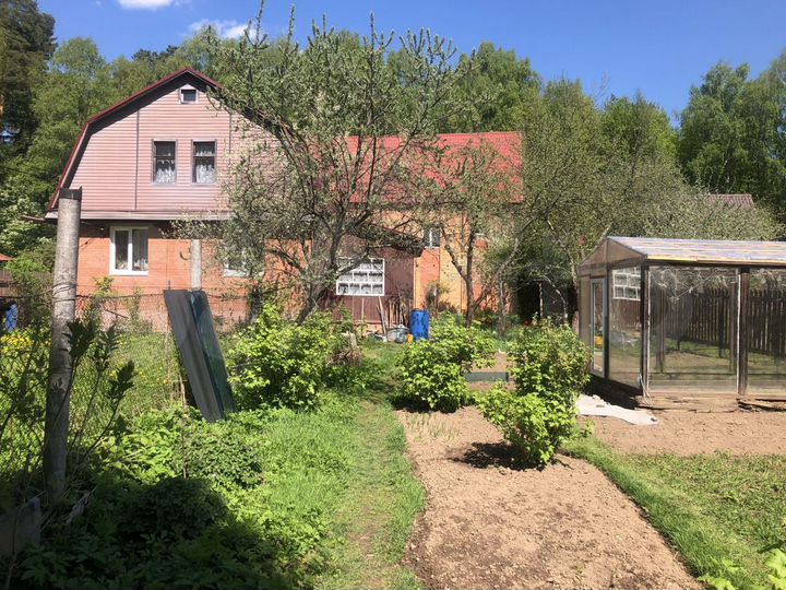 Дом 137,3 м² на участке 6,7 сот.