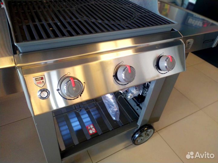 Weber Genesis 310 Газовый гриль