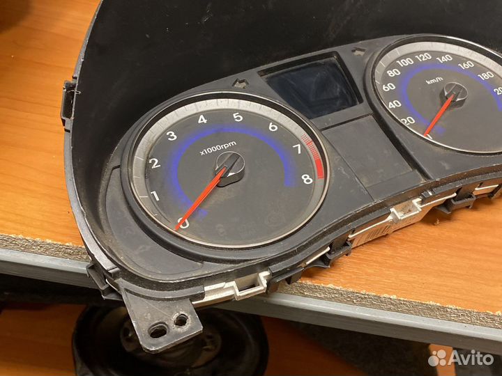 Солярис щиток приборов, комбинация приборов