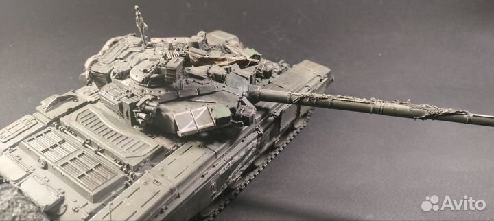 Модель танка Т-90А 1/35 Zvezda