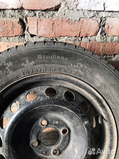 Kumho I'Zen KW31 175/65 R14