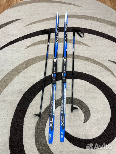 Продам лыжи 160