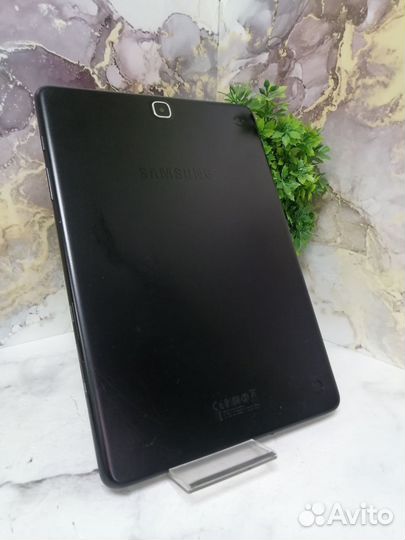 Планшет Samsung Galaxy Tab SM-T555