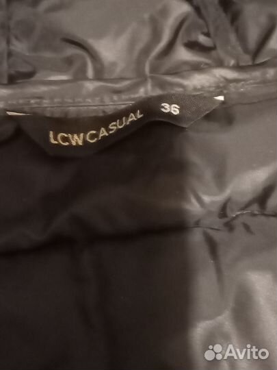 Куртки демисезонные женские 42 р. Новые