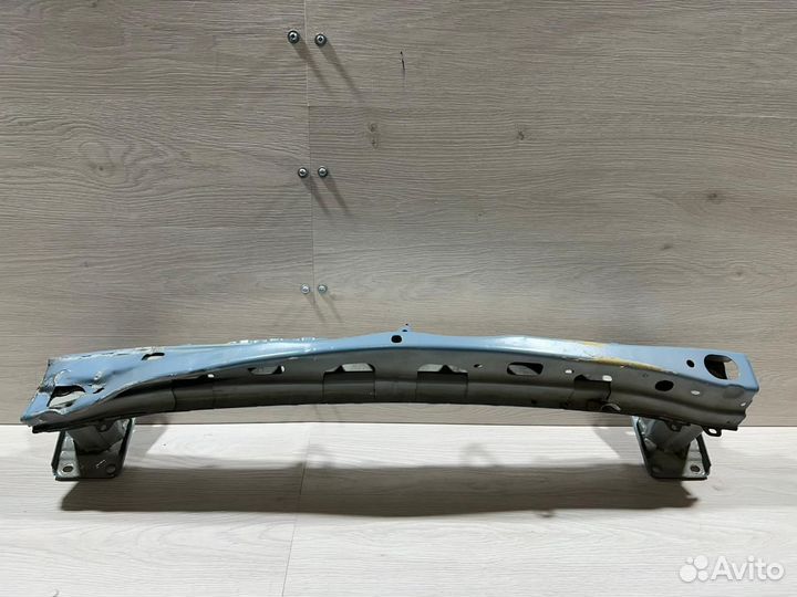 Усилитель переднего бампера Suzuki Vitara