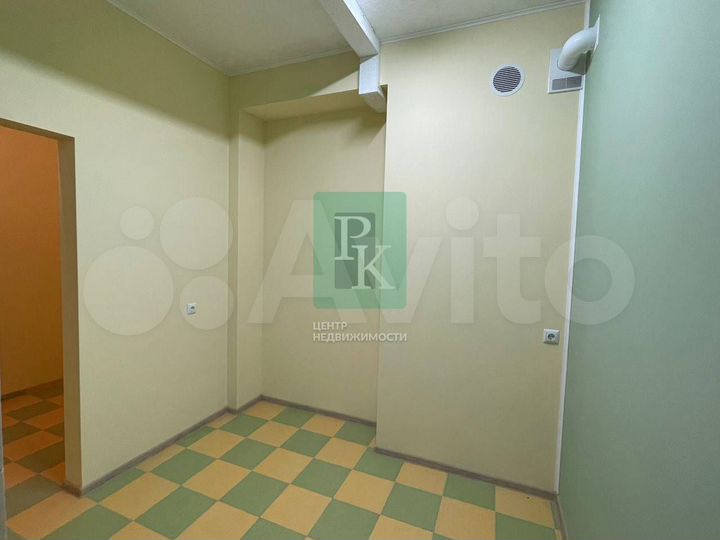 Помещение 17 м2 с отдельным входом на Челнокова