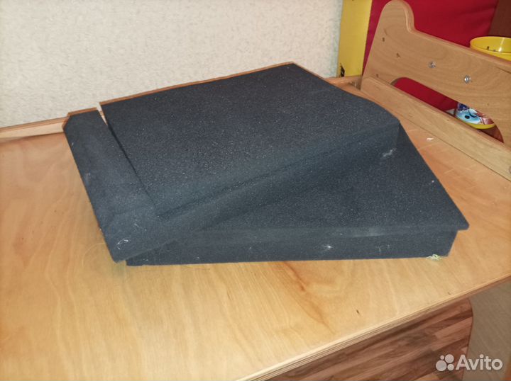 Подставки под студийные мониторы