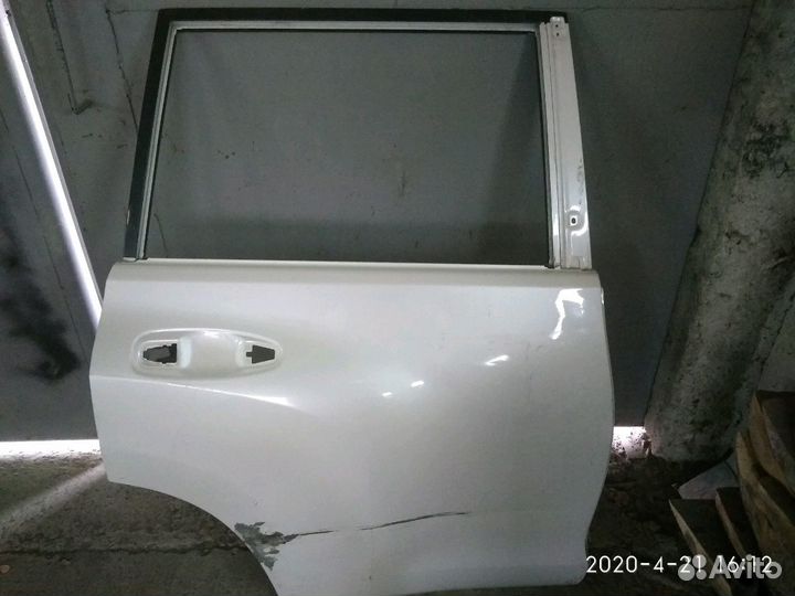 Дверь задняя правая Toyota Land Cruiser Prado
