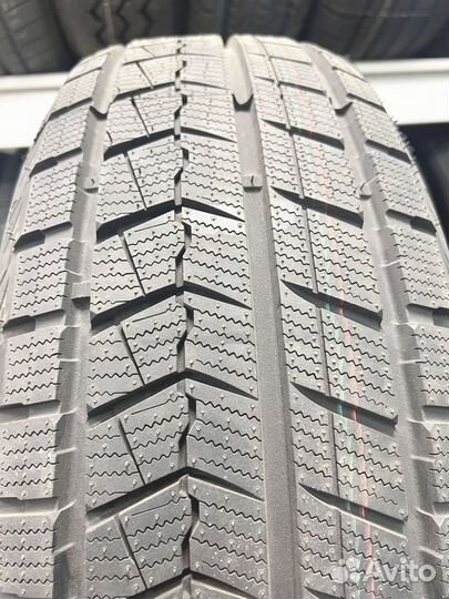 iLink Winter IL868 275/45 R20 75U