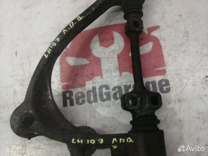 Рычаг передний левый Toyota Hiace LH107G 3L 1990