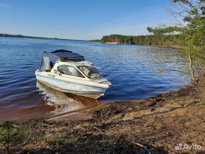 Катер Gladius 520 HT