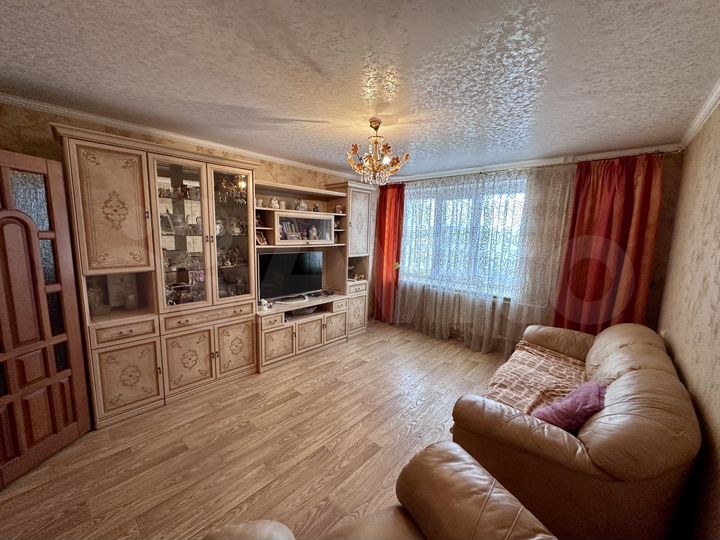 3-к. квартира, 61 м², 6/10 эт.