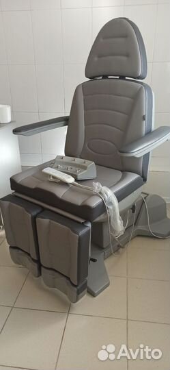 Кресло для педикюра с электроприводом