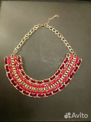 Ожкрелье - гривна бордовая, Европа