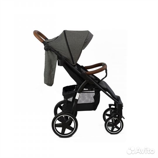 Прогулочная коляска новая