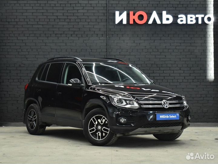 Volkswagen Tiguan 2.0 AT, 2013, 121 143 км