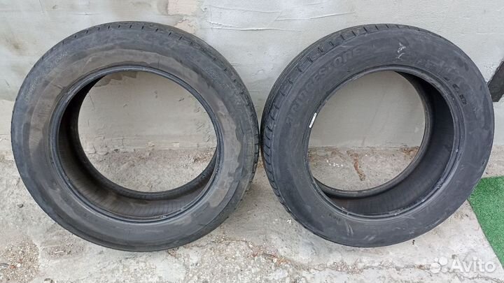 Bridgestone Luft RV 215/60 R17 96H